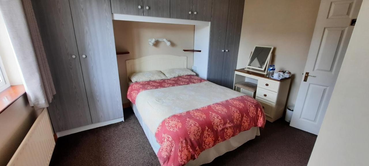 Conn Oriel B&B Tralee Bagian luar foto